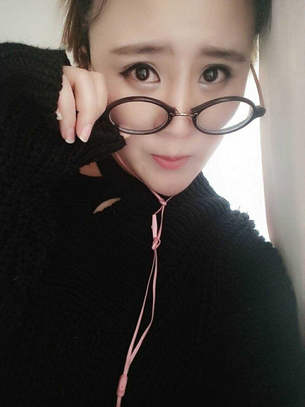 秦淮刚下水妹子